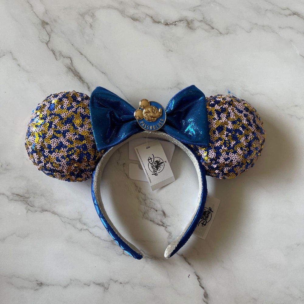 Disney World Annual Passholder Minnie Ears